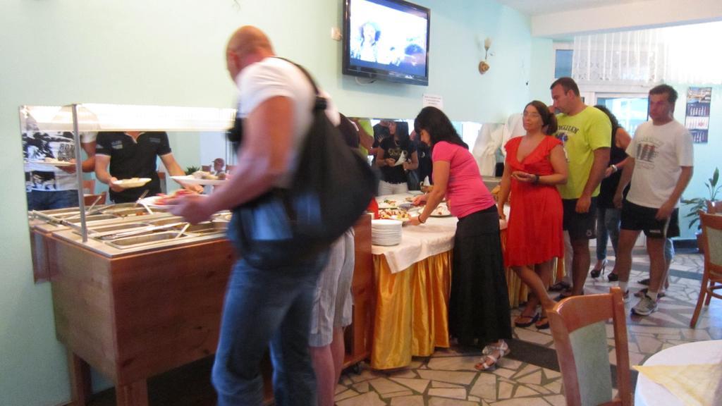 Alpina Hotel Lozenets Ngoại thất bức ảnh