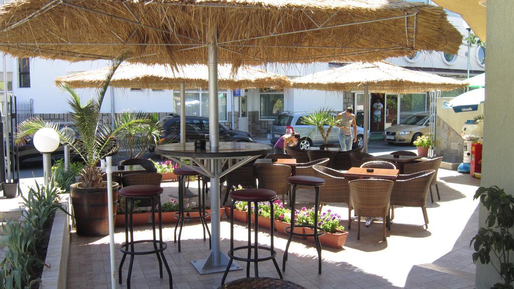 Alpina Hotel Lozenets Ngoại thất bức ảnh